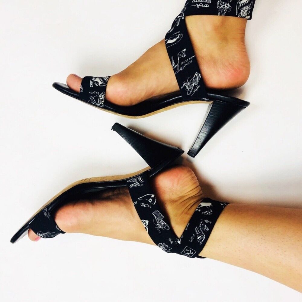 Donald Pliner Couture Sandal Shoe Crepe Elastic Ankle Wrap Black White SZ 8.5M